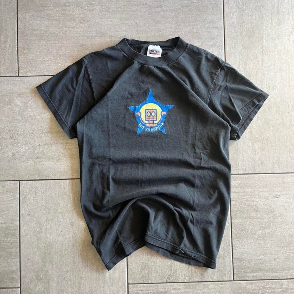 Vintage 90s Toy Machine black cotton t-shirt #skateboarding #streetwear